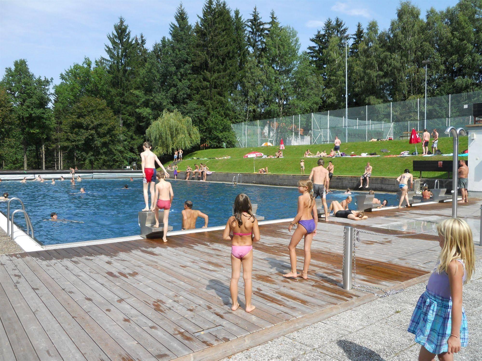 Theater- Und Feriendorf Koenigsleitn Gmbh Litschau Buitenkant foto