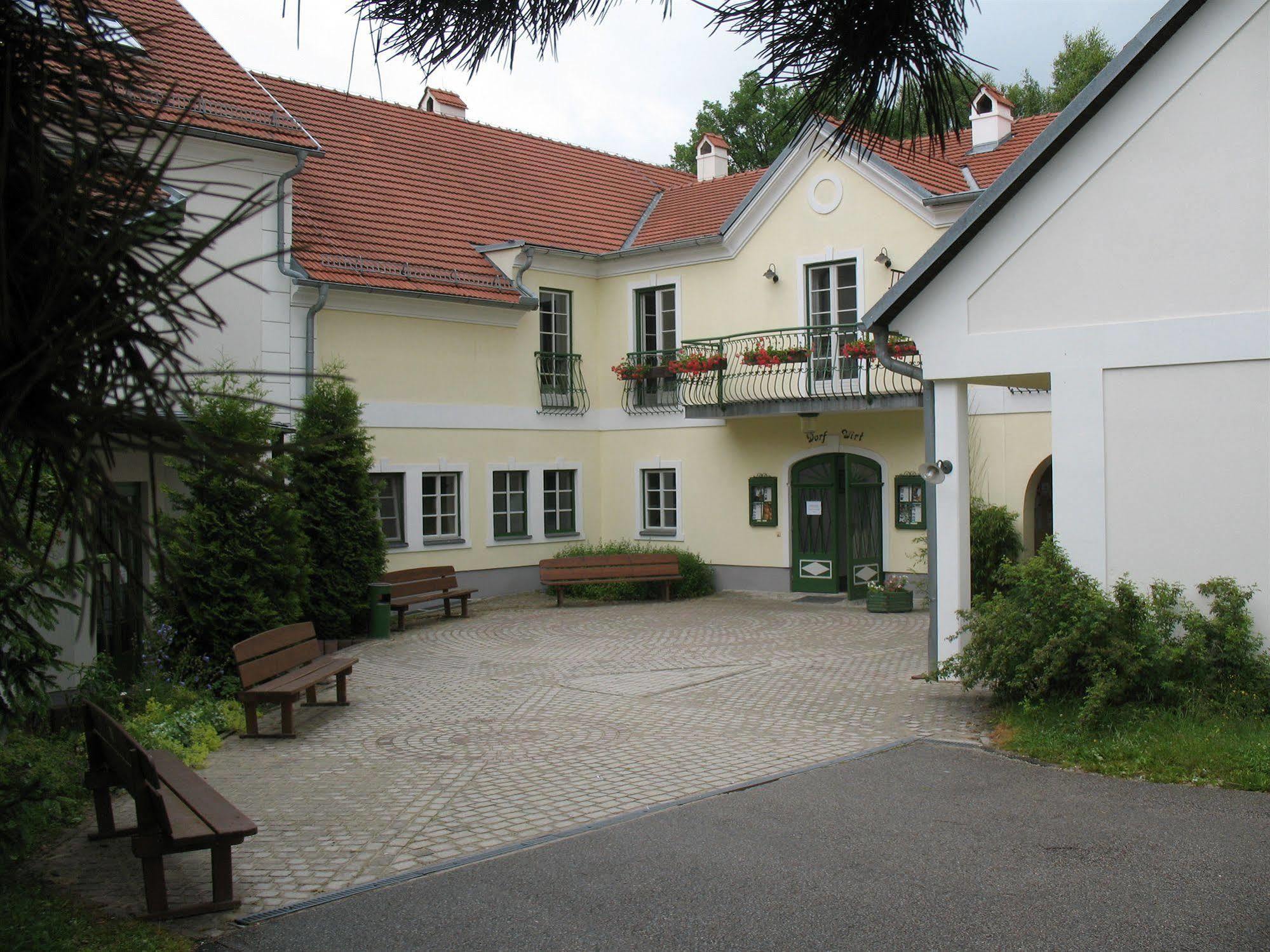 Theater- Und Feriendorf Koenigsleitn Gmbh Litschau Buitenkant foto